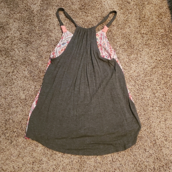 Jolt XS from buckle fits loose tank top - Picture 2 of 3